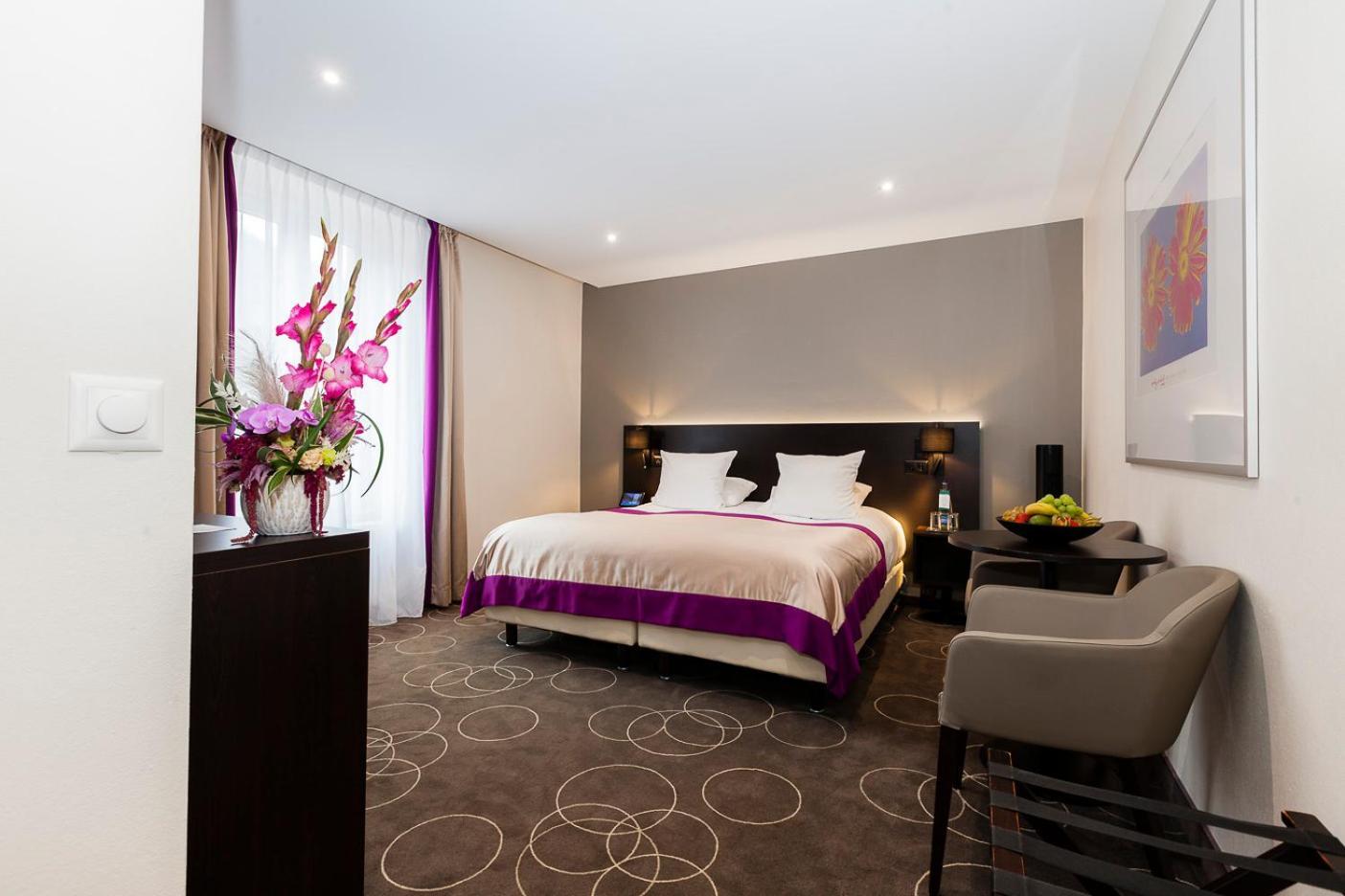 แกรนด์โฮเต็ล เด แบ็ง Hotel Lavey-les-Bains ภายนอก รูปภาพ