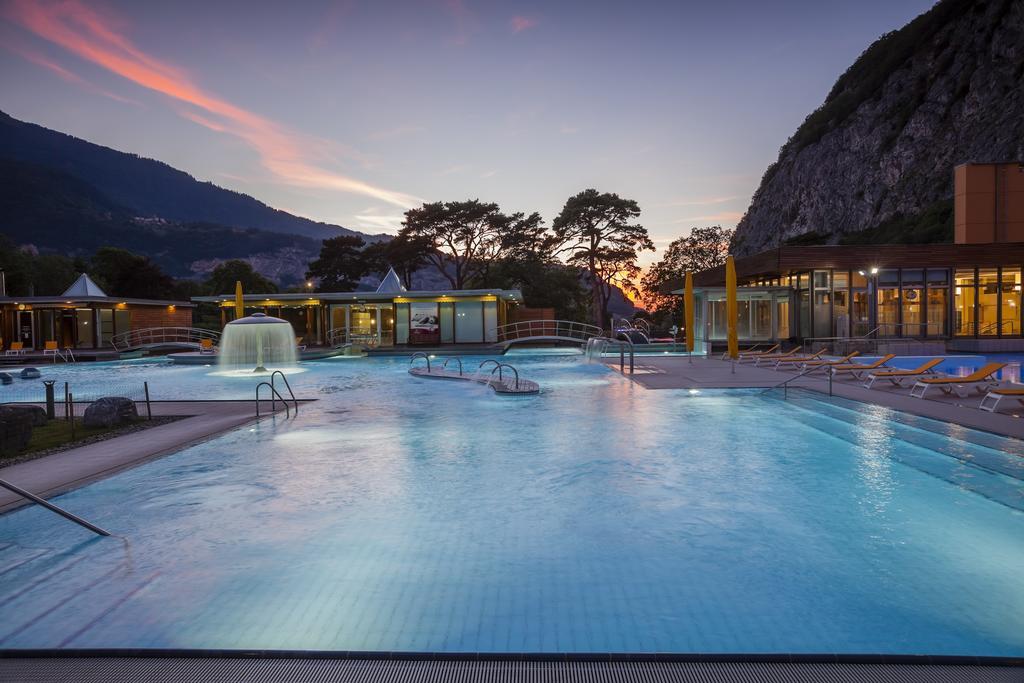 แกรนด์โฮเต็ล เด แบ็ง Hotel Lavey-les-Bains ภายนอก รูปภาพ