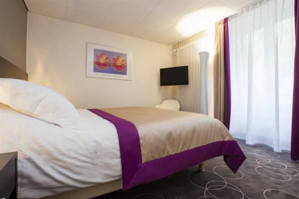 แกรนด์โฮเต็ล เด แบ็ง Hotel Lavey-les-Bains ภายนอก รูปภาพ